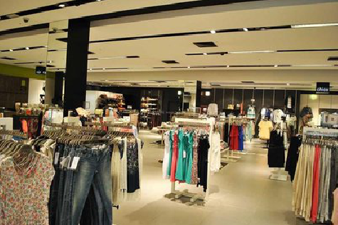 阆中商场里的店面怎么装修？